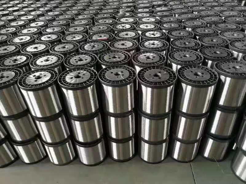 52 Tones de filferro d'acer inoxidable exportades a Àsia